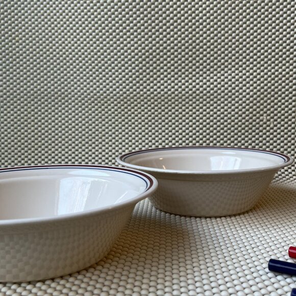 Corelle Vitrelle 2 Cereal Bowls Red & Blue Rim - Picture 2 of 7